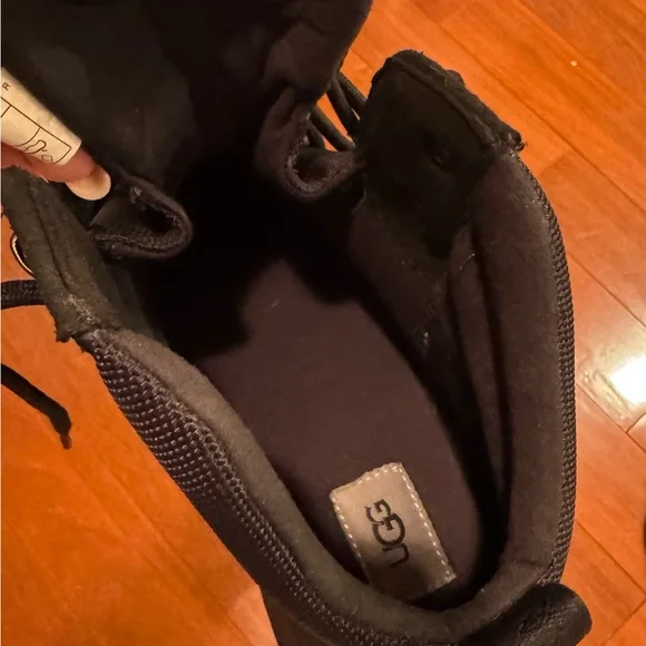 UGG Men's Black Lace-Up Boots water resistant - Picture 5 of 9